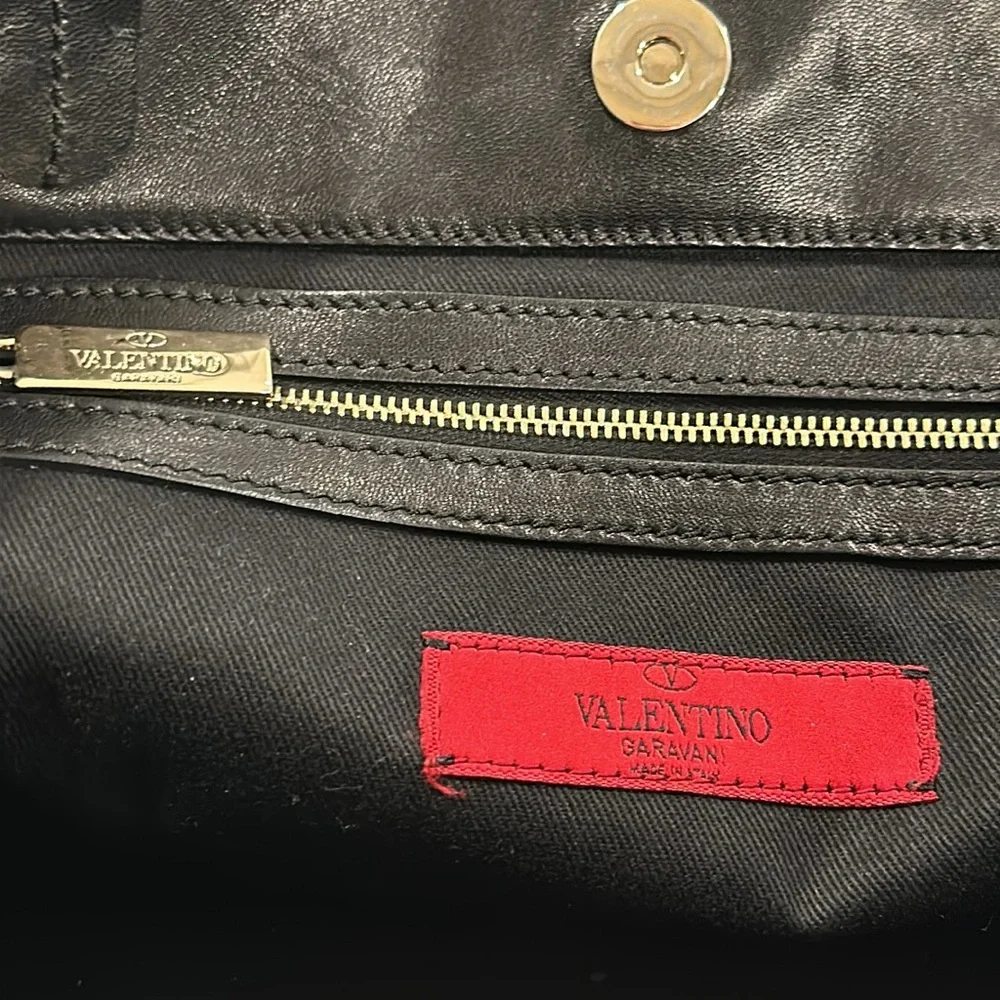 Valentino Garavani Black Napa Leather Flower Detail Shoulder Bag